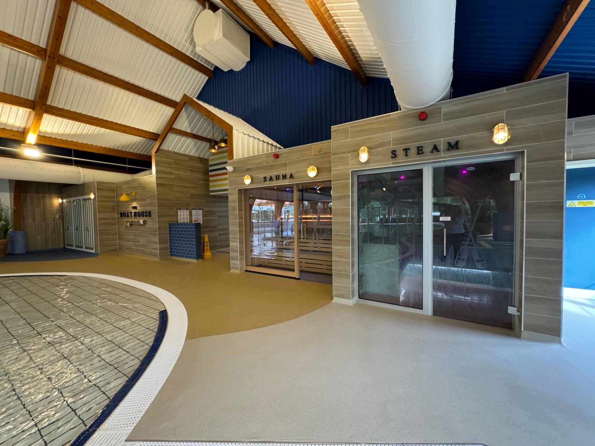 Paws Lodge, Hot Tub, Pet Friendly เซาธ์เซอร์นีย์ ภายนอก รูปภาพ